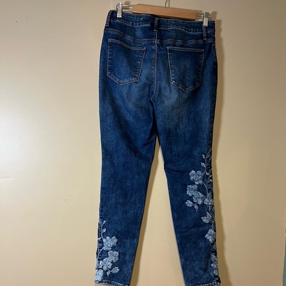 NOT FOR SALE - Picture 3 of 9